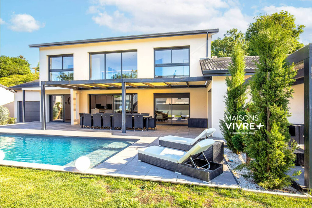 Grande maison moderne dans l'Ain
