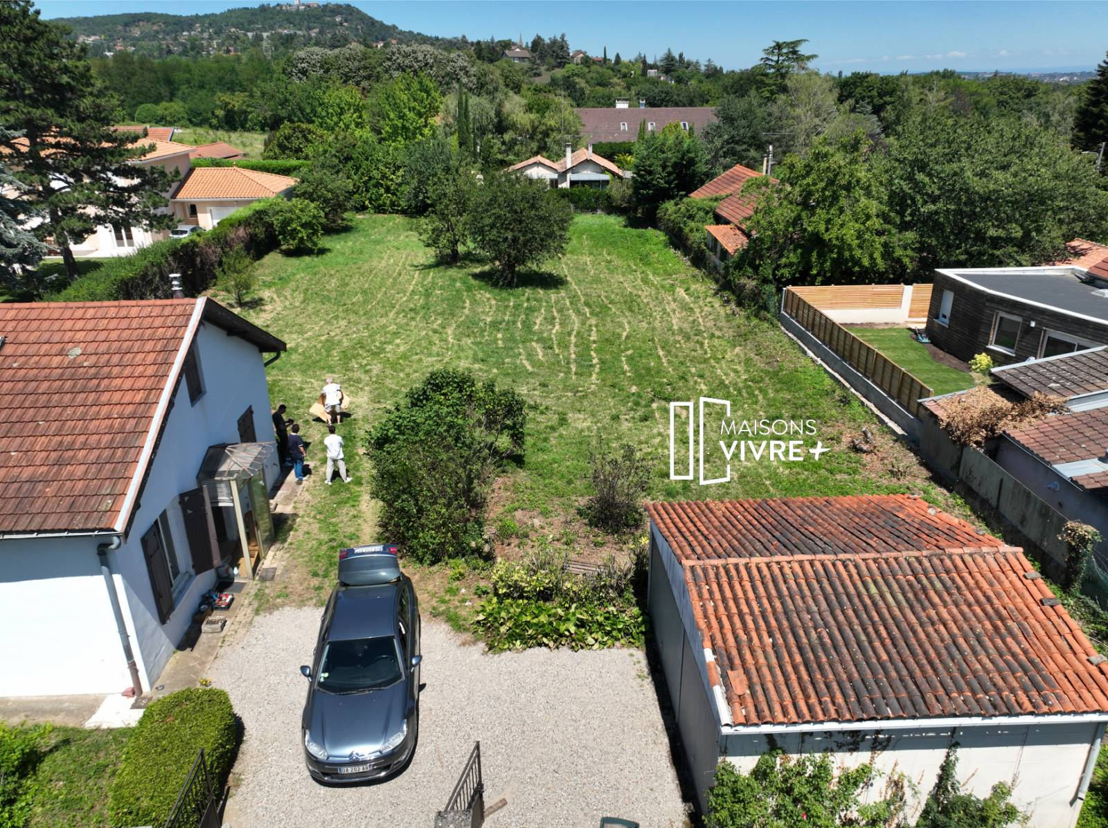 TERRAIN A SAINT-DIDIER-AU-MONT-D'OR : 298 M², EXPOSITION SUD-OUEST, PROCHE DE LYON